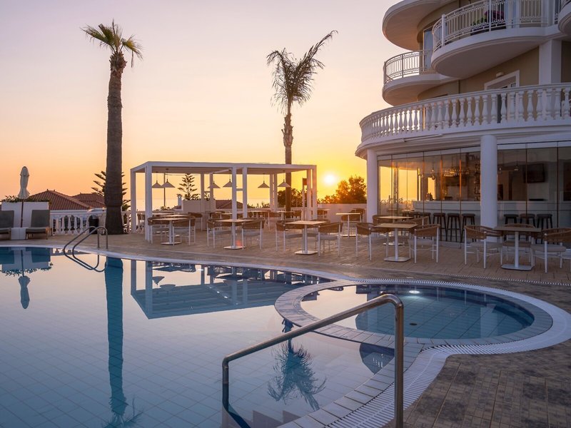 Arkadia Luxury Hotel Apartments 17