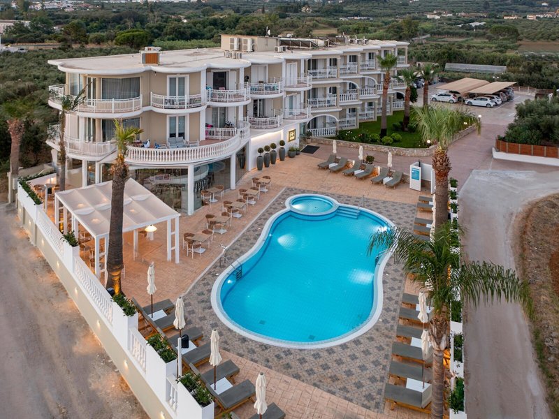 Arkadia Luxury Hotel Apartments 20