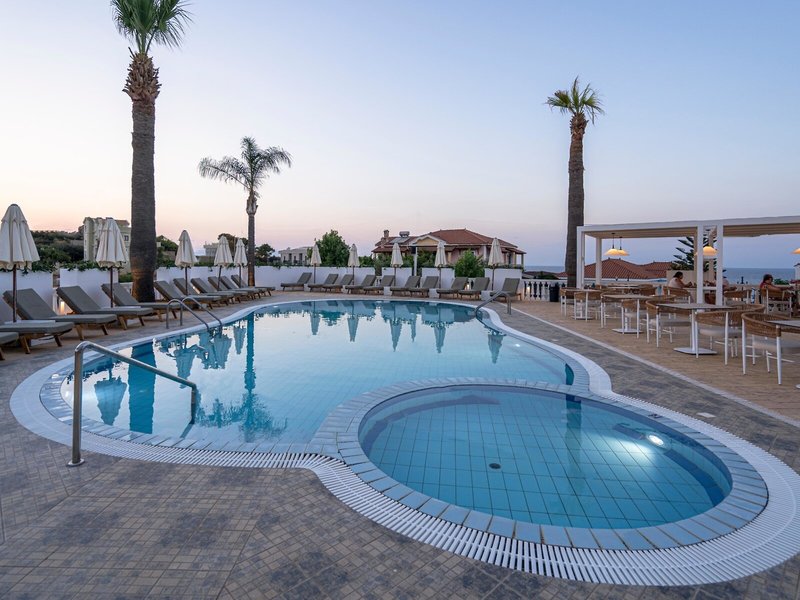 Arkadia Luxury Hotel Apartments 22