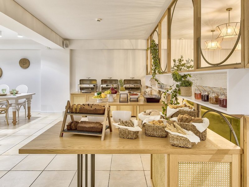 Arkadia Luxury Hotel Apartments 34