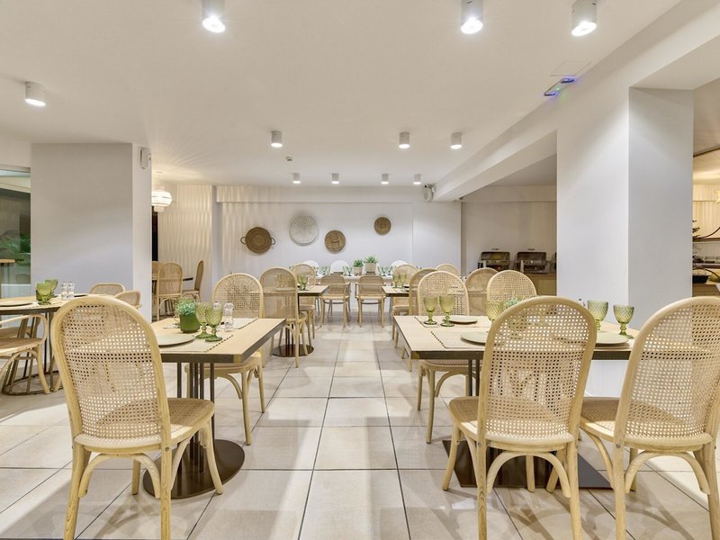 Arkadia Luxury Hotel Apartments 38