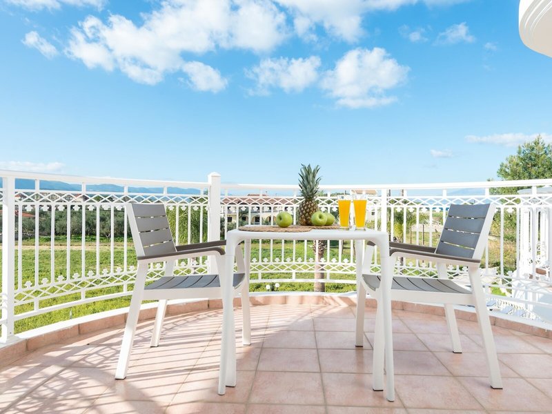 Arkadia Luxury Hotel Apartments 44