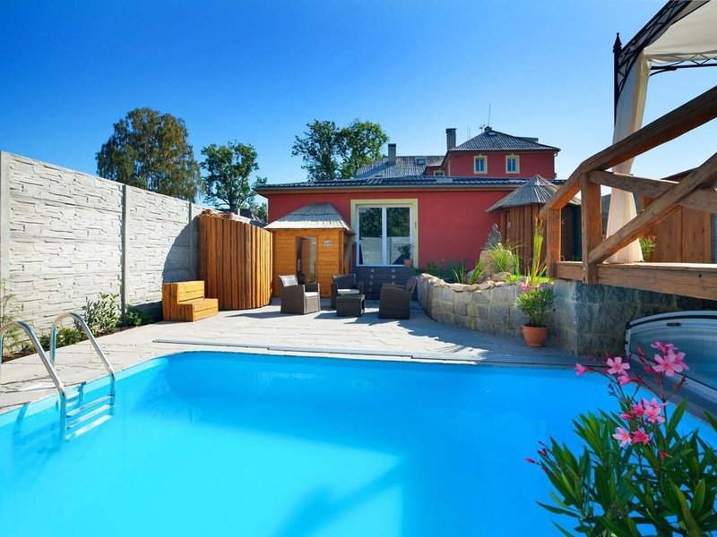 Pytloun Travel Hotel 4