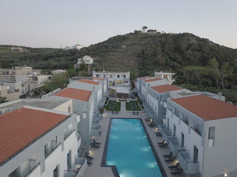 Sunrise Village Hotel 17