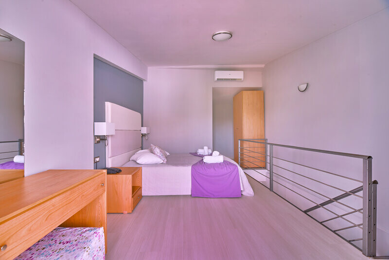 Sunrise Village Hotel 7