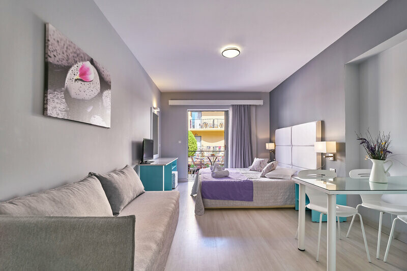 Sunrise Village Hotel 8