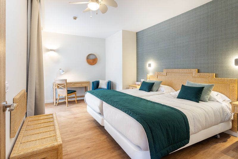 Hotel Esmeralda Maris by LIVVO 13