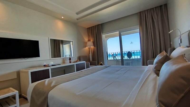 Sunny Days El Palacio Resort & Spa 18