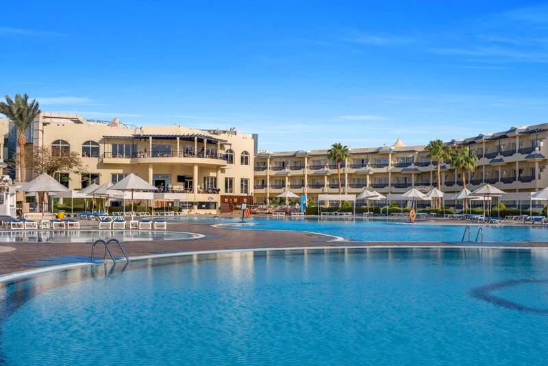 Grand Oasis Resort 4