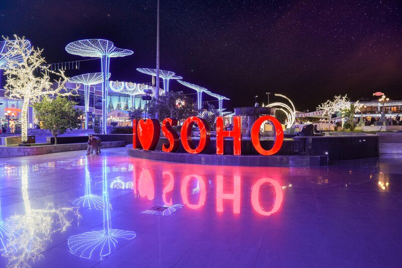 Grand Oasis Resort 100