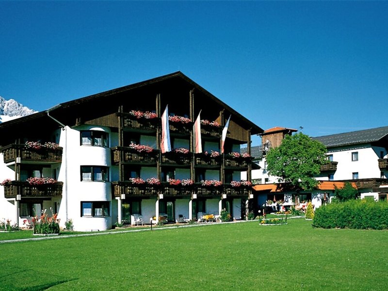 Hotel Edelweiss 3