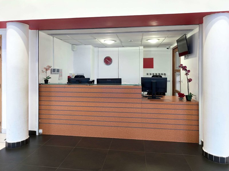 Zenitude Hotel-Residences Versailles Saint Cyr L Ecole 4