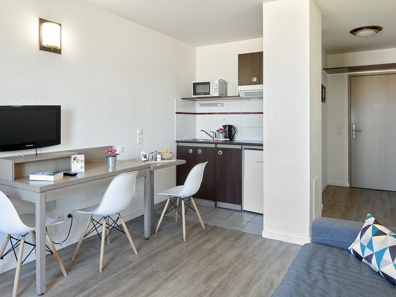 Zenitude Hotel-Residences Versailles Saint Cyr L Ecole 45