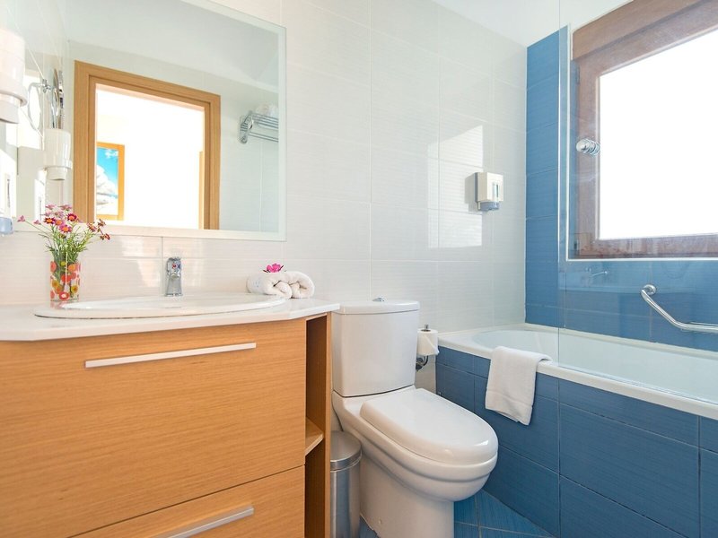 Horizon Line Villas 40 - Bathroom Example
