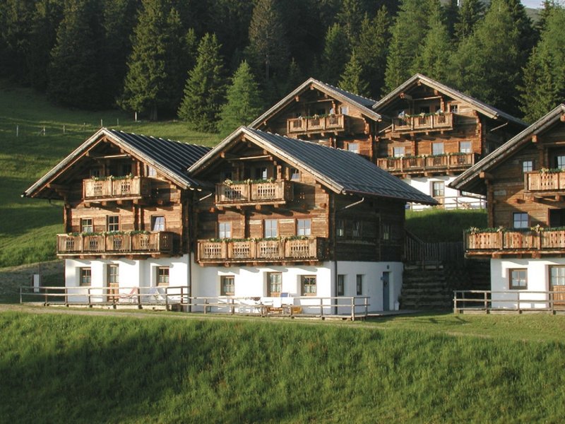Sporthotel Hochlienz & Almdorf 1