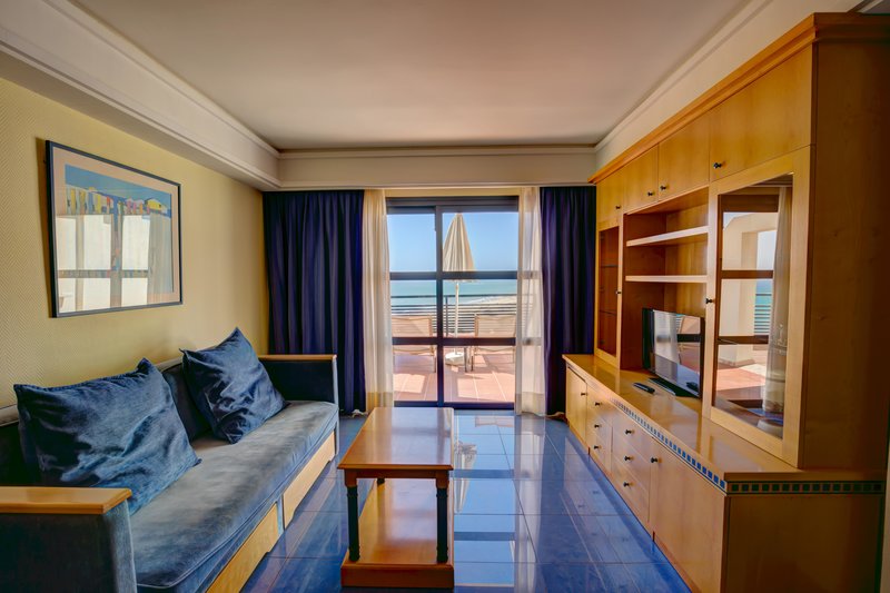 SBH Crystal Beach Hotel & Suites 15