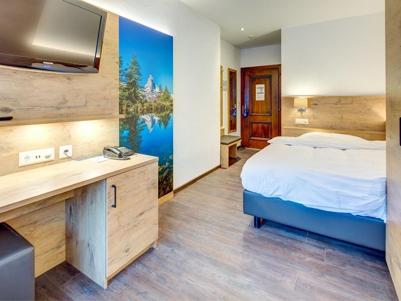 Alpen Resort Hotel  42