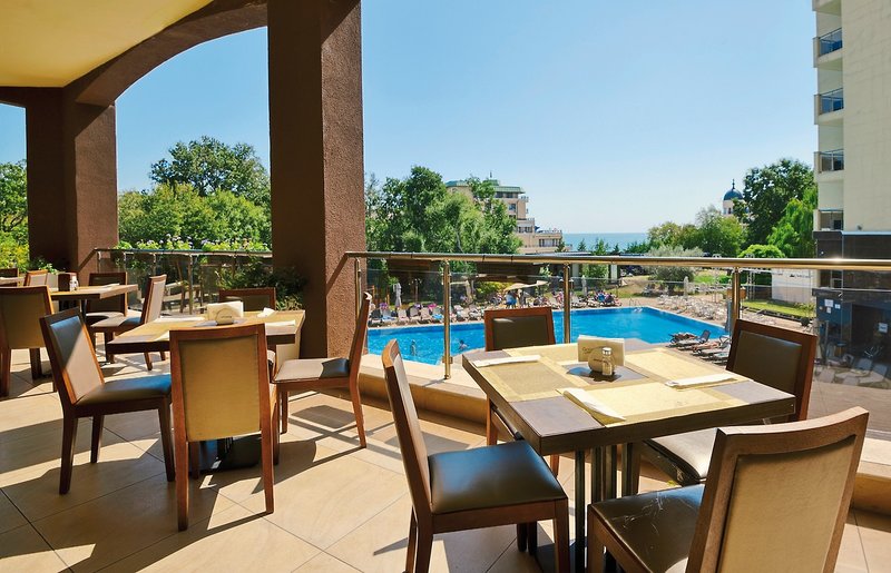 Apart Hotel Golden Line 3