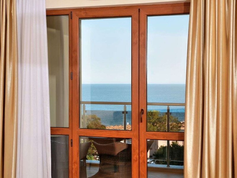 Apart Hotel Golden Line 4