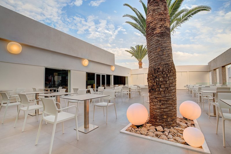 SBH Monica Beach Resort 21