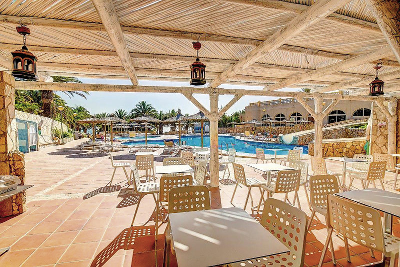SBH Monica Beach Resort 9