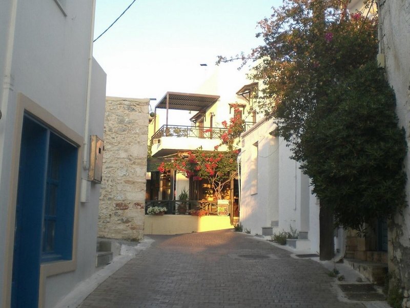 Mareva Apartments 4