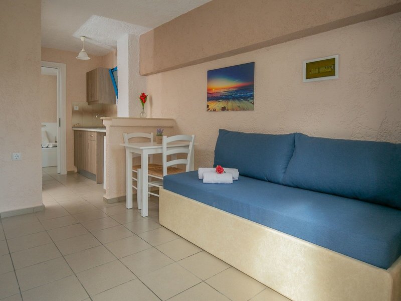 Mareva Apartments 16