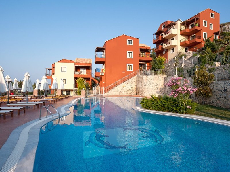 Ippoliti Village 8