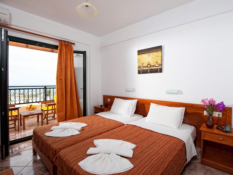 Ippoliti Village 24