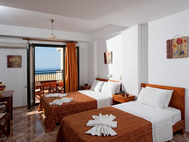 Ippoliti Village 25