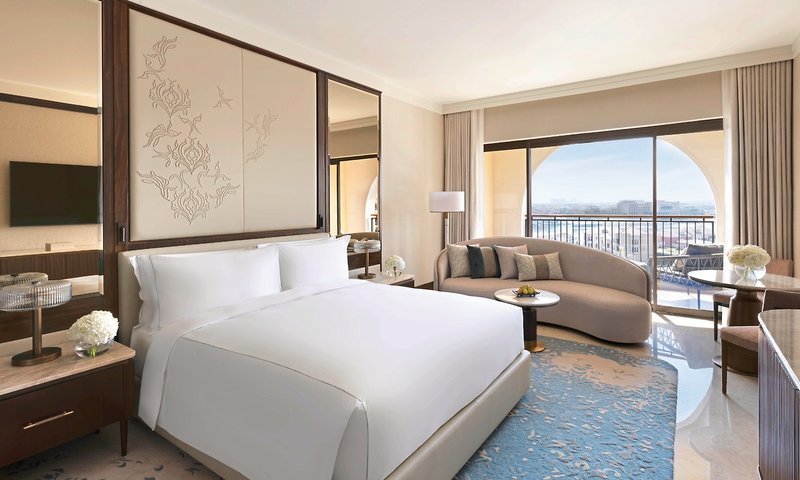 The Ritz-Carlton Abu Dhabi, Grand Canal 3