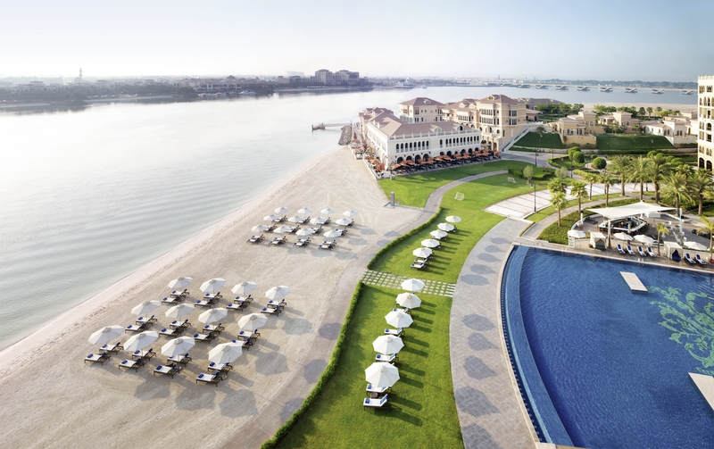 The Ritz-Carlton Abu Dhabi, Grand Canal 9