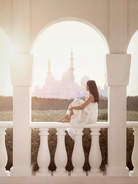 The Ritz-Carlton Abu Dhabi, Grand Canal 10