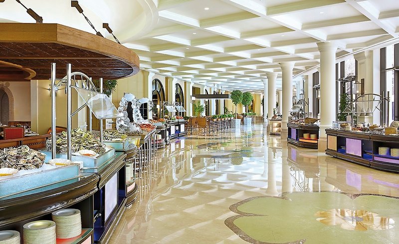 The Ritz-Carlton Abu Dhabi, Grand Canal 15