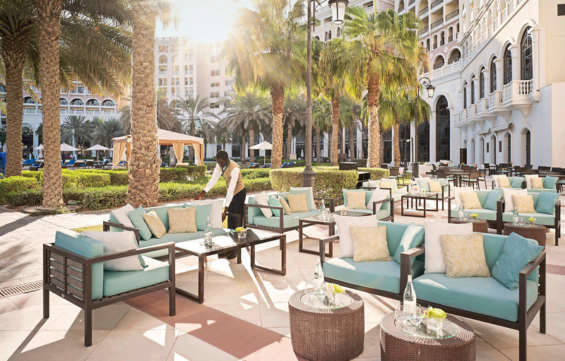 The Ritz-Carlton Abu Dhabi, Grand Canal 12