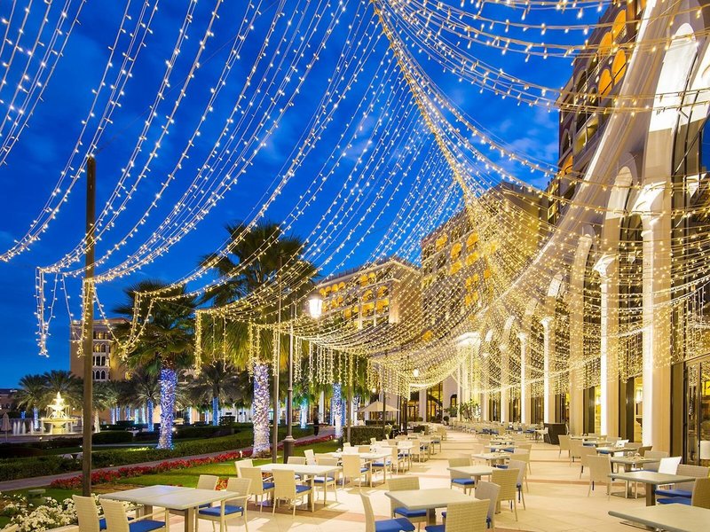 The Ritz-Carlton Abu Dhabi Grand Canal 19