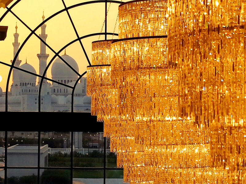 The Ritz-Carlton Abu Dhabi, Grand Canal 16