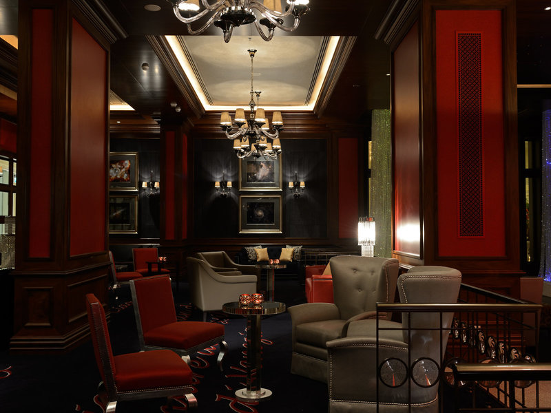 The Ritz-Carlton Abu Dhabi, Grand Canal 27