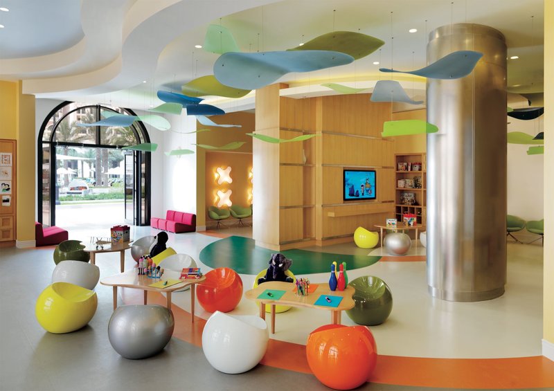 The Ritz-Carlton Abu Dhabi, Grand Canal 11