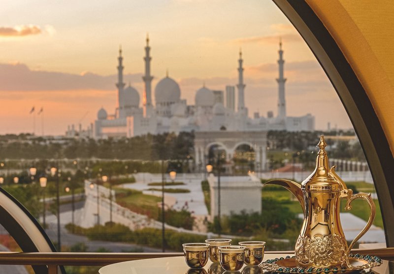 The Ritz-Carlton Abu Dhabi, Grand Canal 13