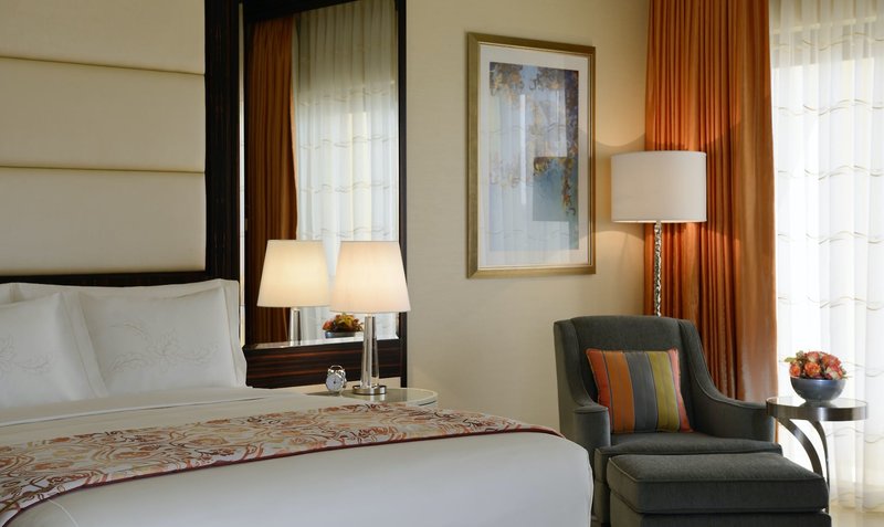 The Ritz-Carlton Abu Dhabi, Grand Canal 31