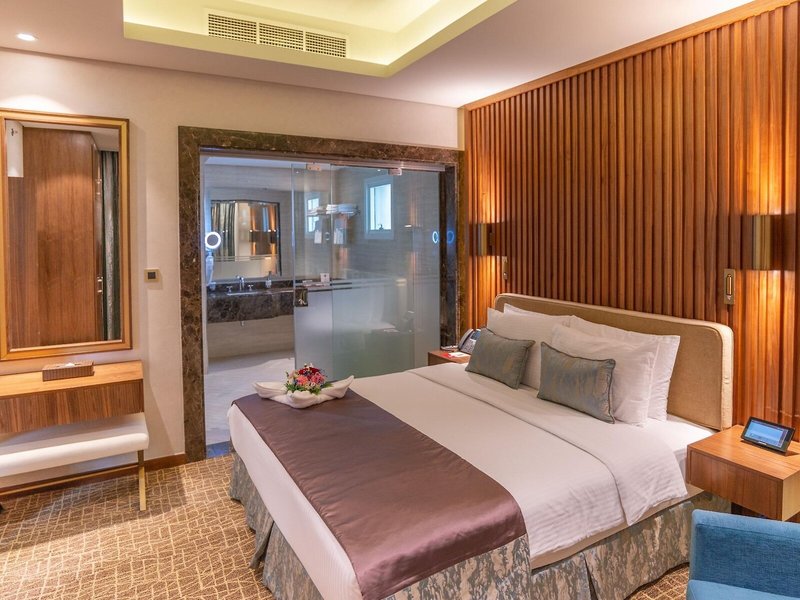 Century Hotel Doha 4