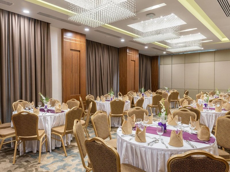 Century Hotel Doha 18