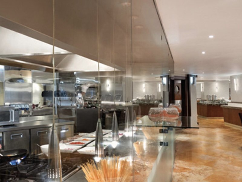 Grand Regency Hotel Doha Trademark Collection by Wyndham 20
