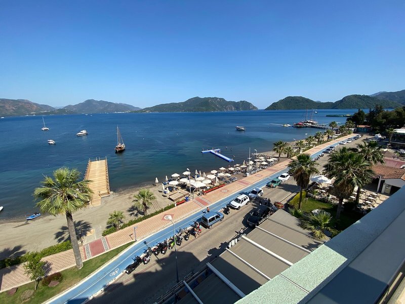 B&B Yüzbasi Beach Hotel 11