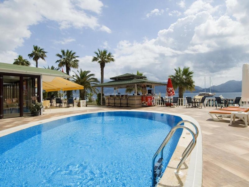 B&B Yüzbasi Beach Hotel 12