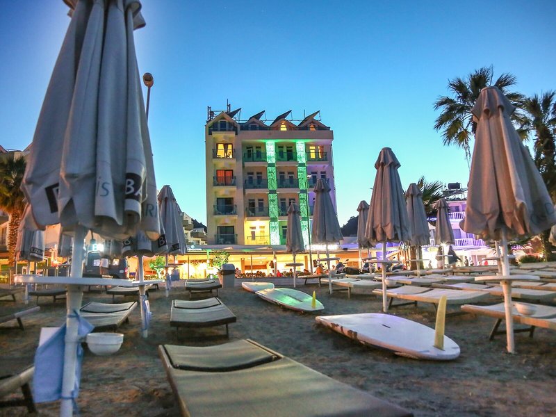 B&B Yüzbasi Beach Hotel 18