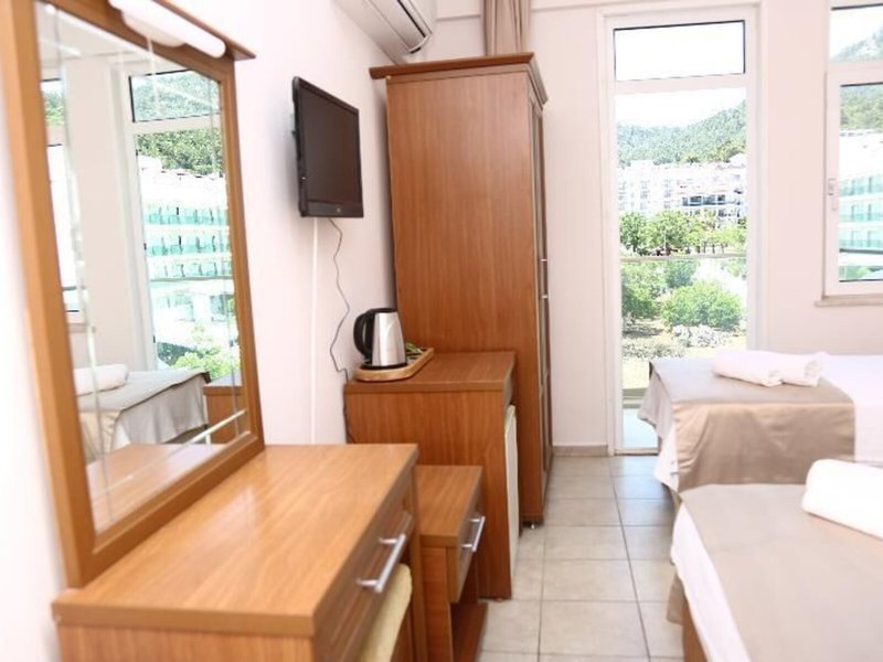 B&B Yüzbasi Beach Hotel 32