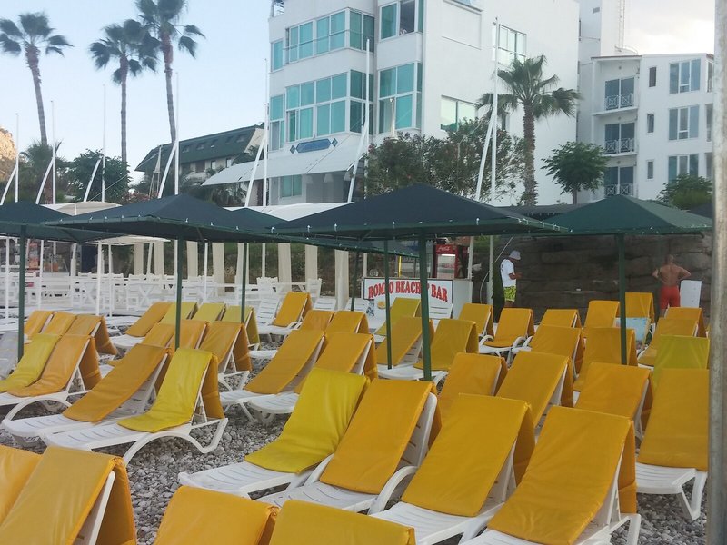 Romeo Beach Hotel 3