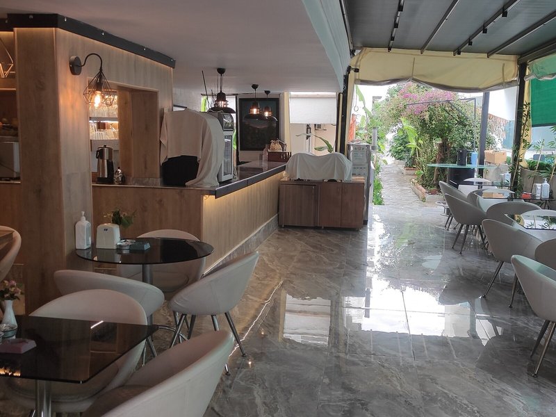 Romeo Beach Hotel 27